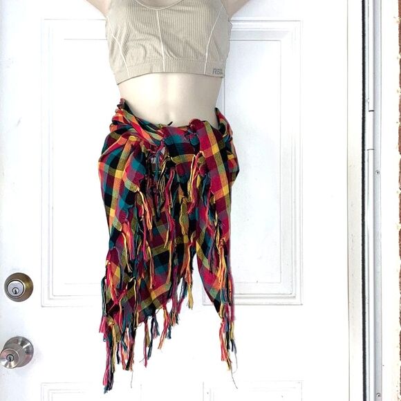 Scarf Shawl Wrap Coverup Sarong Rainbow Checkered with Fringe 39 Square Inches - Picture 3 of 9